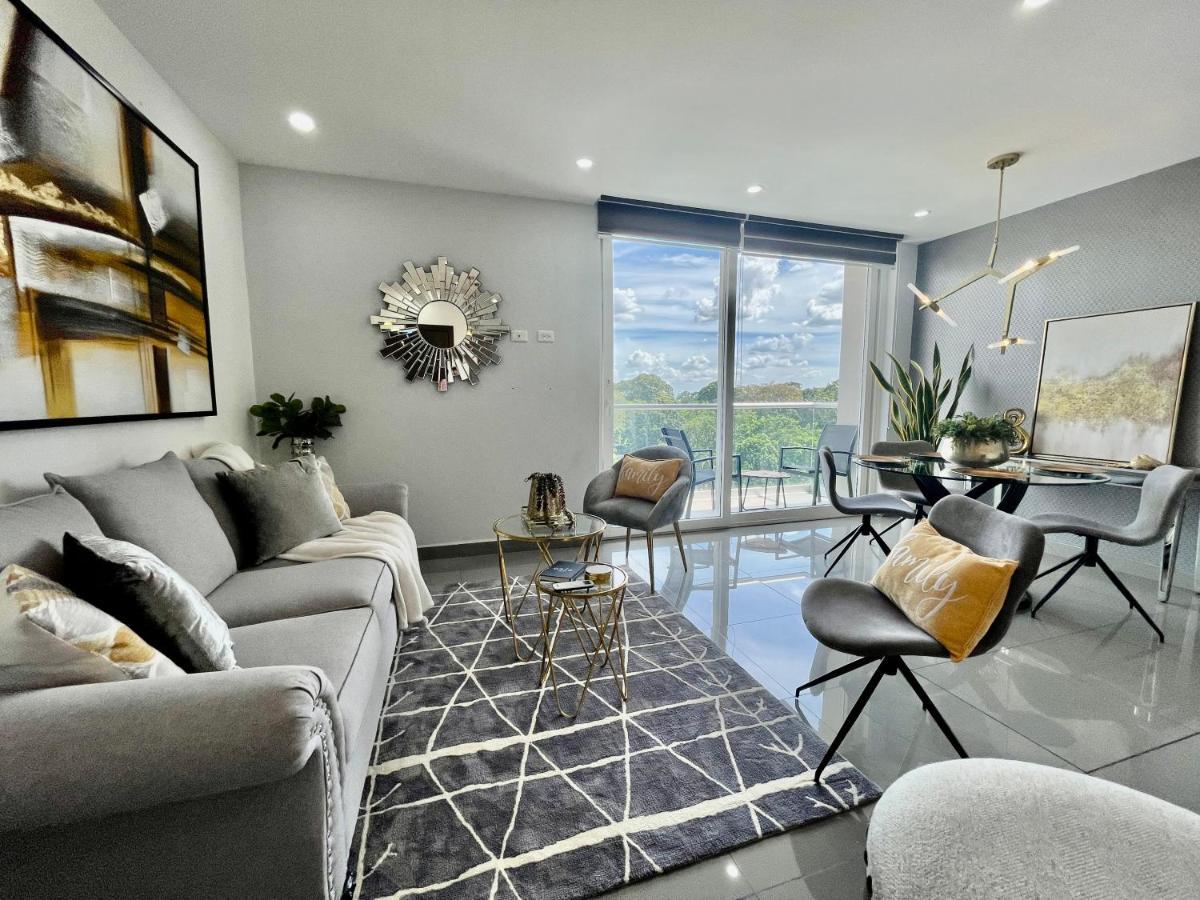 Amplio Condominio Ejecutivo Con Hermosa Vista Сан-Педро-Сула Экстерьер фото