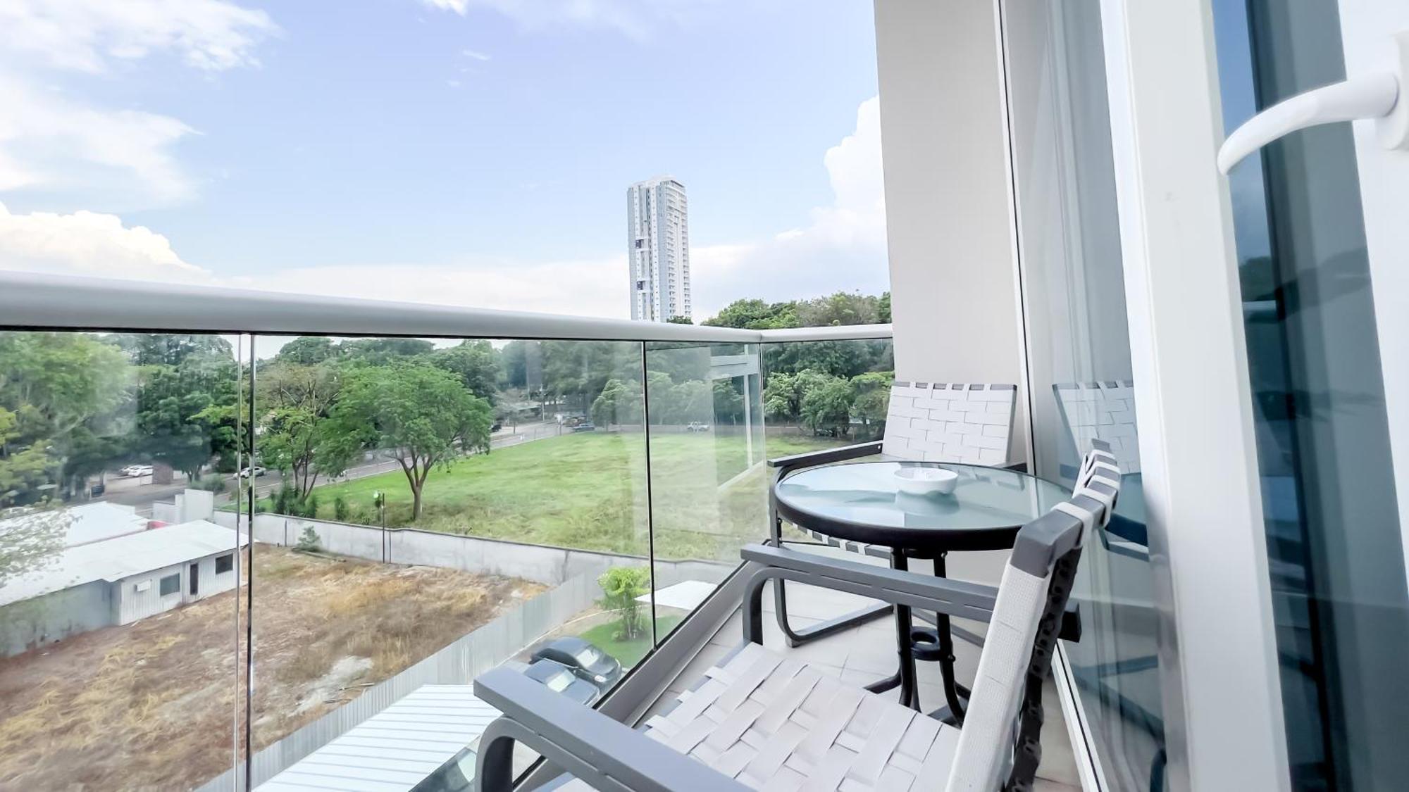 Amplio Condominio Ejecutivo Con Hermosa Vista Сан-Педро-Сула Экстерьер фото
