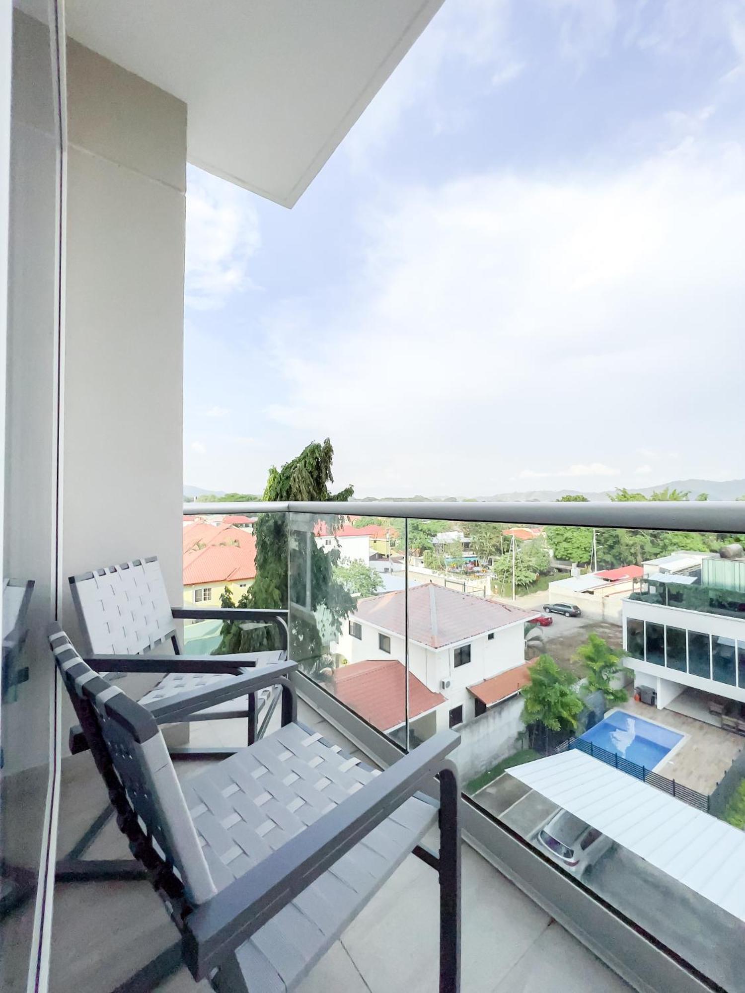 Amplio Condominio Ejecutivo Con Hermosa Vista Сан-Педро-Сула Экстерьер фото